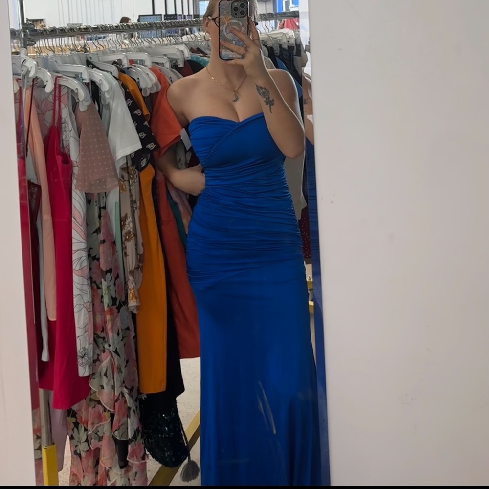 Elegant Blue Strapless Dress
